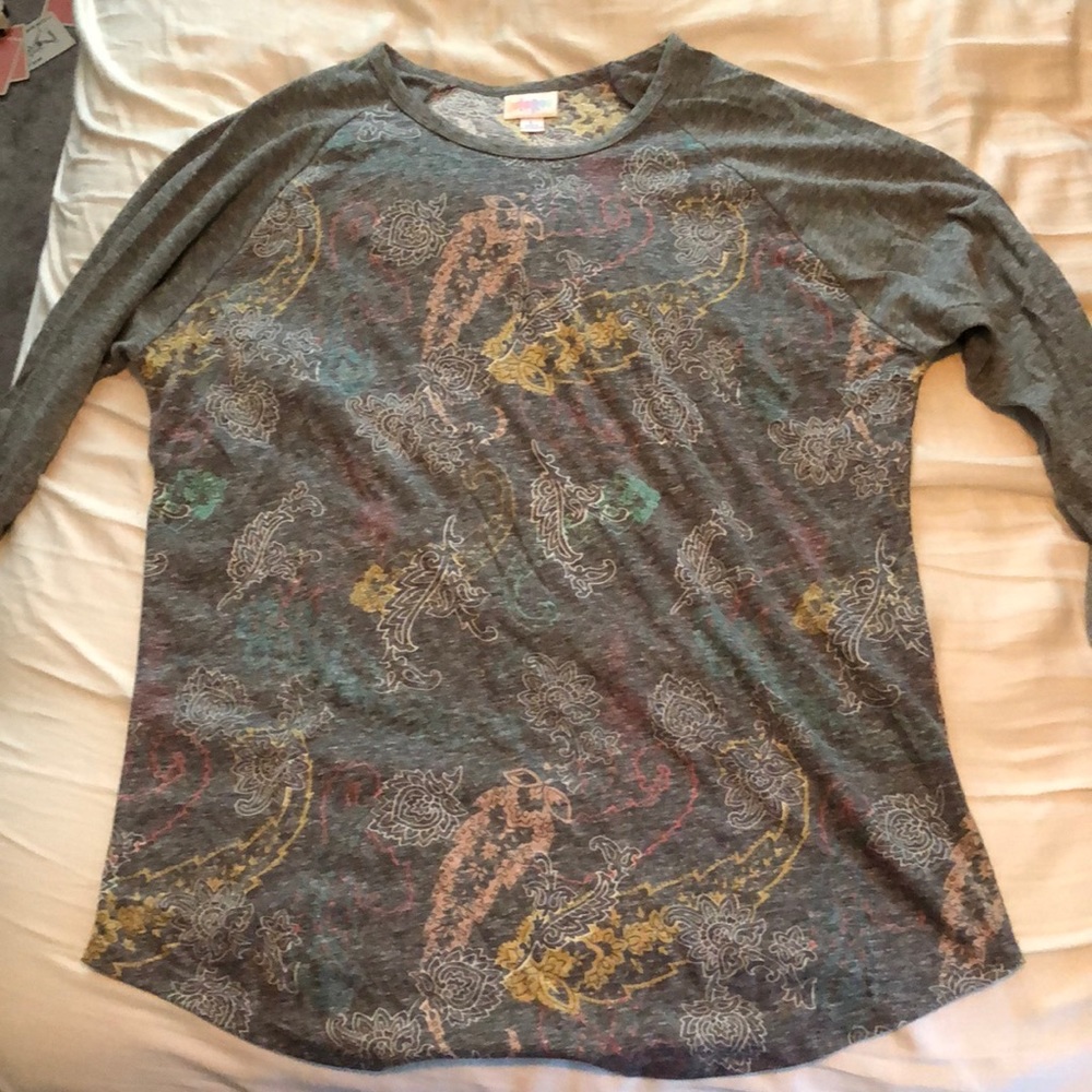 3/4 sleeve shirt